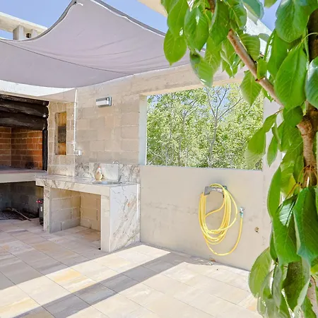 Veronika Near Makarska, Private Pool Holiday home Zagvozd