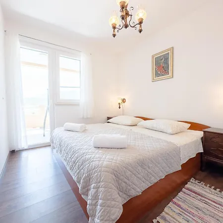 Veronika Near Makarska, Private Pool Holiday home