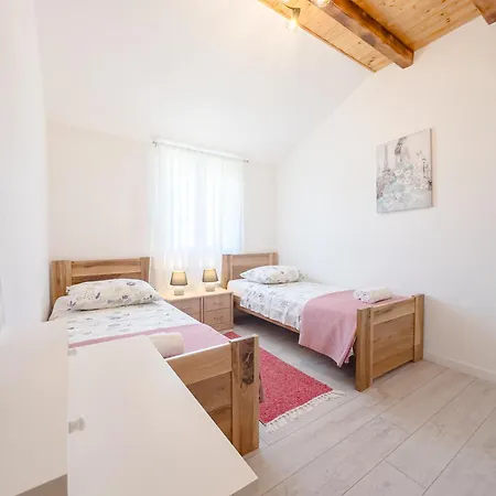 Holiday home Veronika Near Makarska, Private Pool