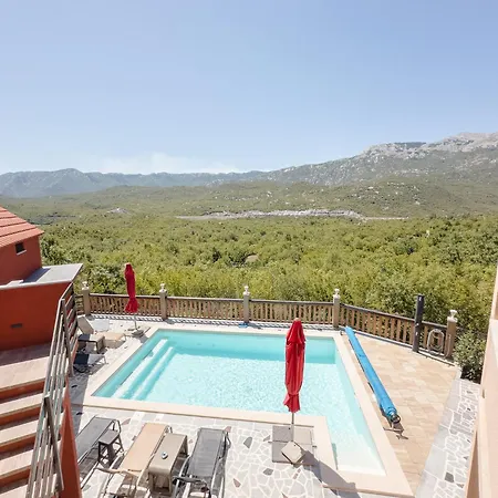 Holiday home Veronika Near Makarska, Private Pool Zagvozd