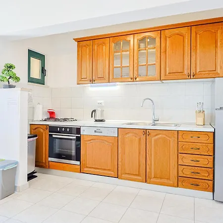 Veronika Near Makarska, Private Pool Holiday home *